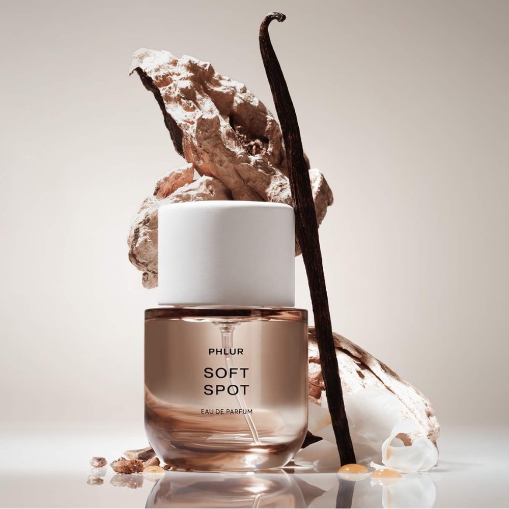 Phlur Soft Spot 2mL Decant Sample with Spray